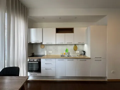 Izdavanje, stan, 58m², Tivat, Crna Gora - image 4