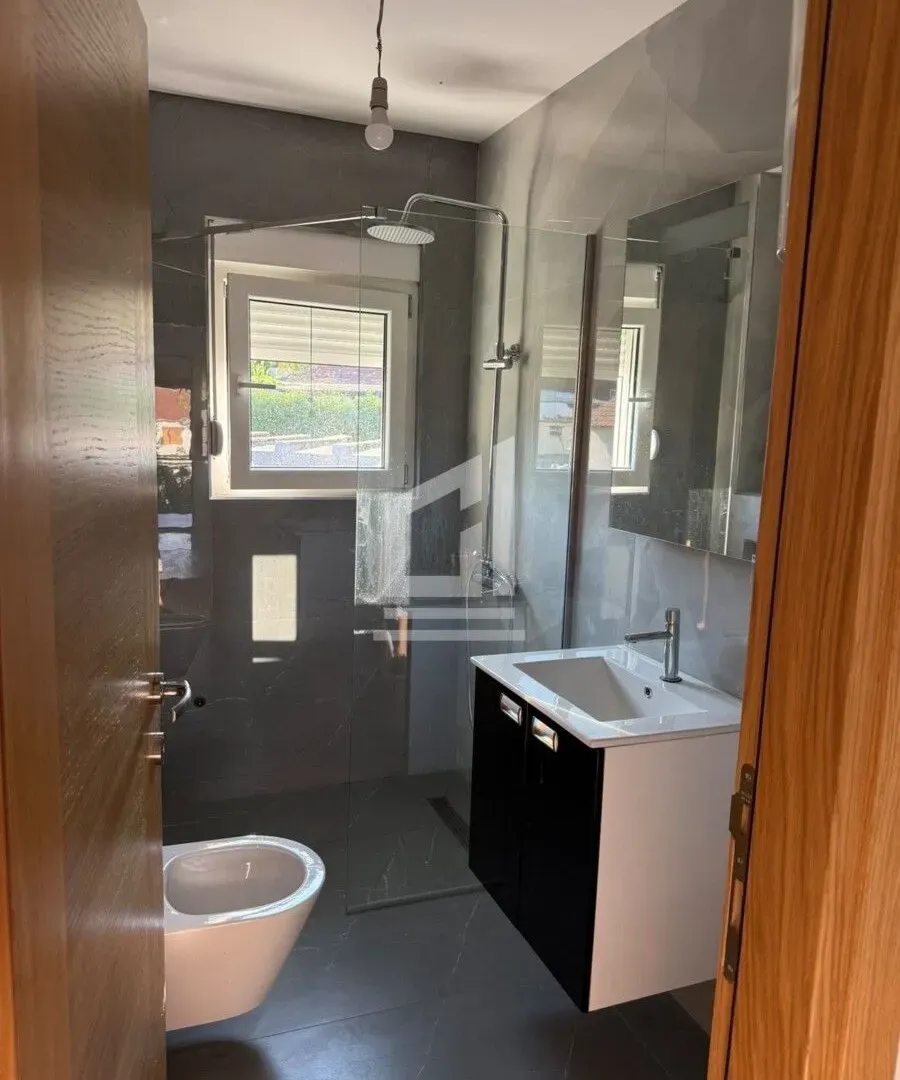 Rent, house, 65m², Tološi, Podgorica