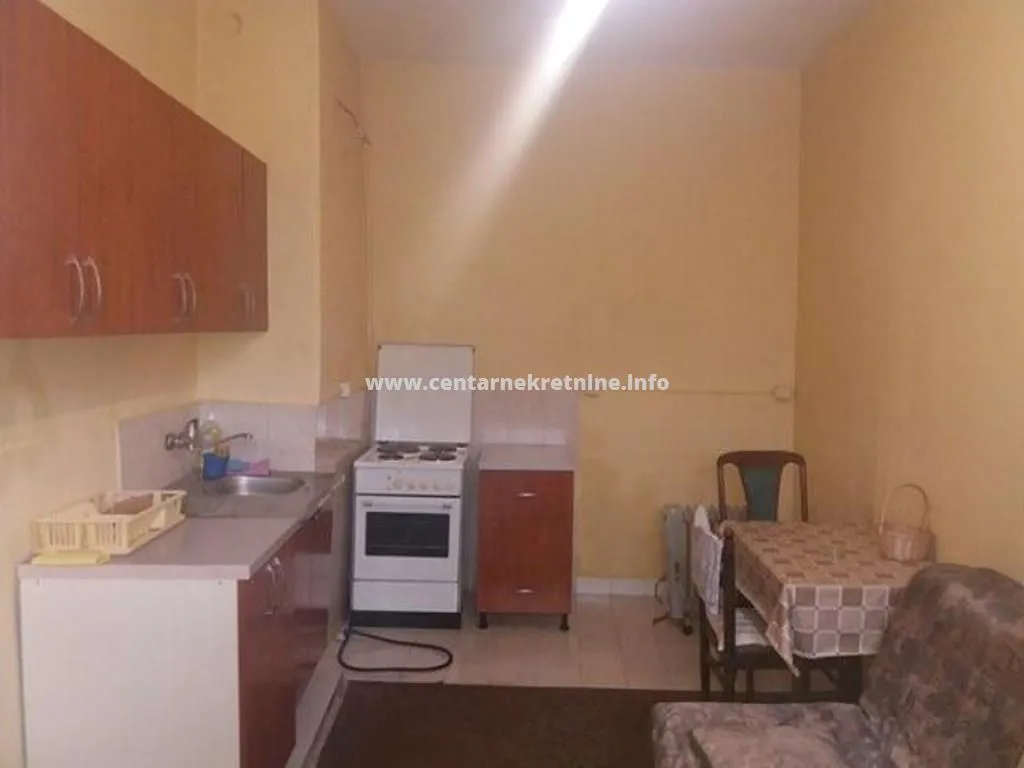 Prodaja, kuća, 48m², Stara Varoš, Podgorica