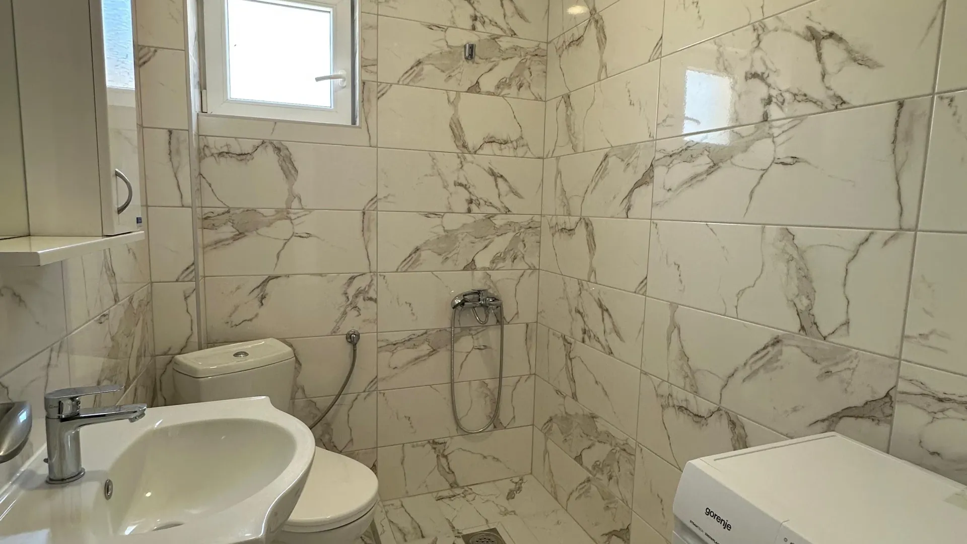 Rent, one bedroom apartment, 38m², Seljanovo, Tivat