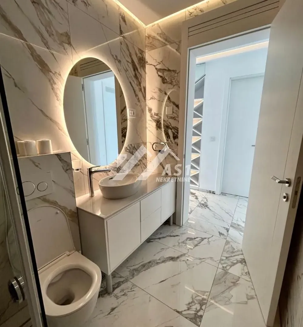 Rent, house, 180m², Mišeluk, Petrovaradin