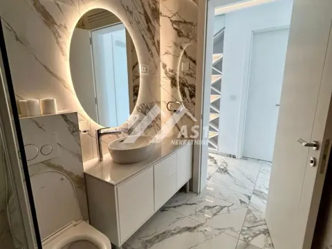 Izdavanje, kuća, 180m², Mišeluk, Petrovaradin - image 11