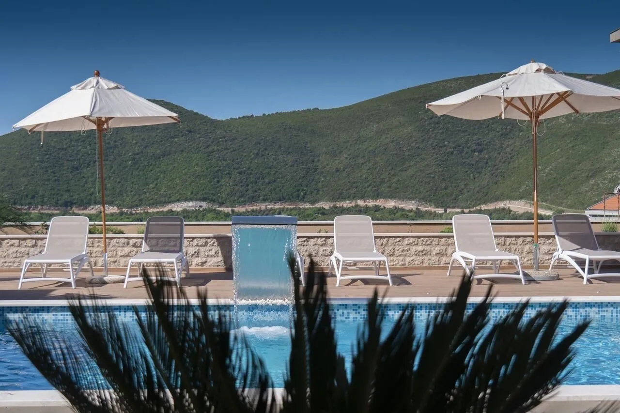 Sale, house, 190m², Prijevor, Budva