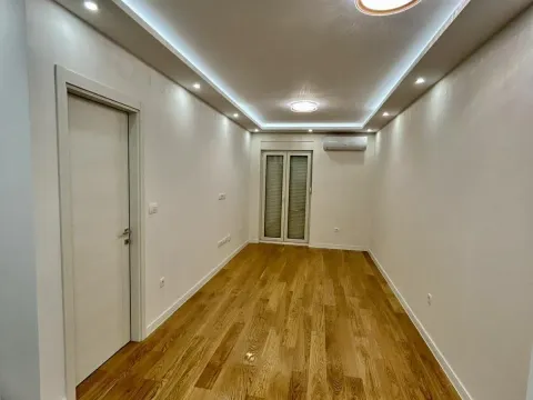 Rent, one bedroom apartment, 43m², Central Point, Podgorica - image 8