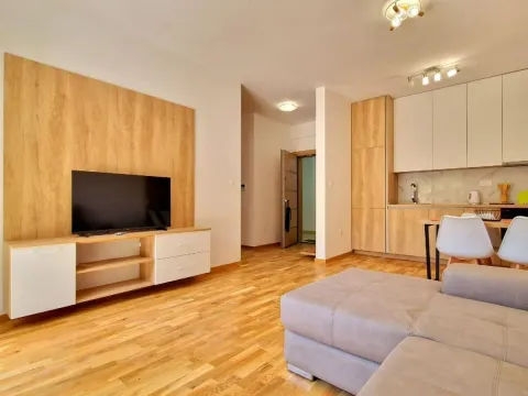 Sale, one bedroom apartment, 40m², Bečići, Budva - image 3