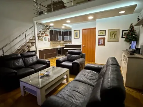 Izdavanje, jednosoban stan, 74m², Vezirov Most, Podgorica - image 1