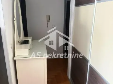 Izdavanje, stan, 40m², Denkova Basta, Zvezdara Sve Podlokacije - image 7