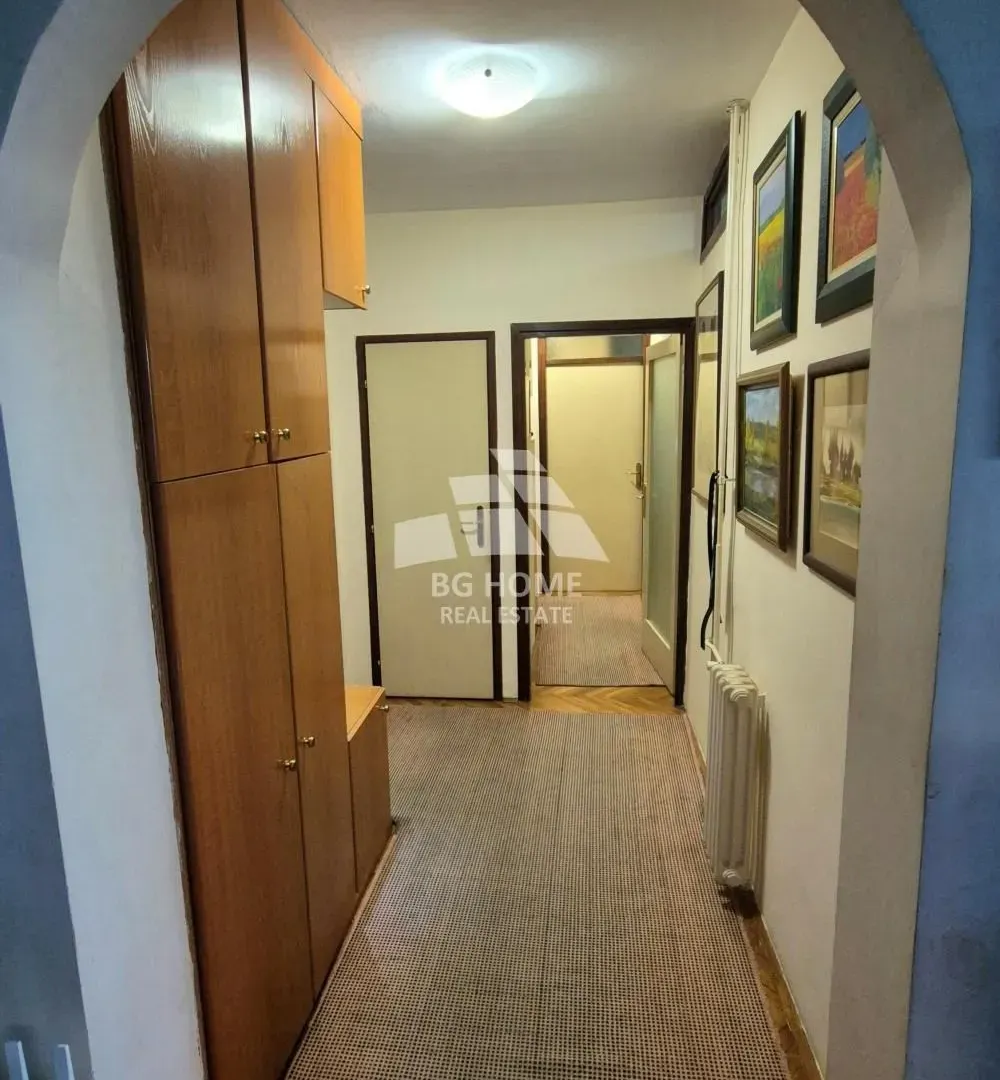 Prodaja, četvorosoban stan, 87m², Karaburma, Palilula Sve Podlokacije