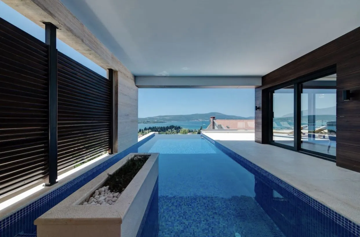 Sale, house, 311m², Tivat, Crna Gora