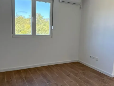 Prodaja, jednosoban stan, 43m², Radanovići, Kotor - image 7