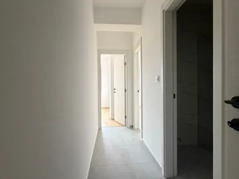 Prodaja, trosoban stan, 83m², Podgorica, Crna Gora - image 5