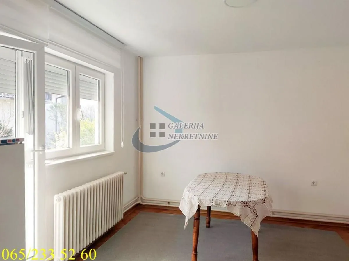 Rent, four bedroom apartment, 135m², Čukarica, Beograd