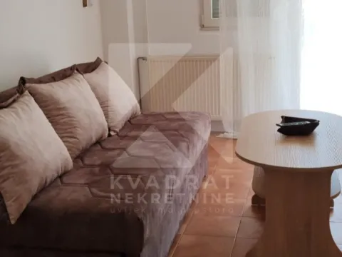 Rent, studio apartment, 25m², Tološi, Podgorica - image 1