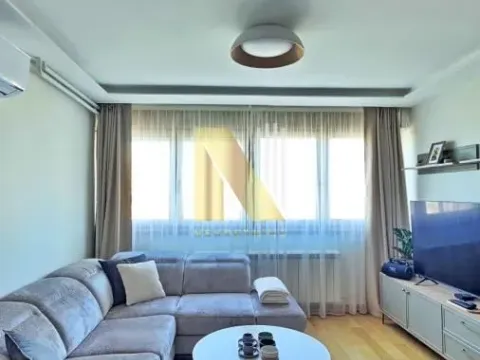 Rent, one bedroom apartment, 45m², Bulevar Oslobodjenja, Novi Sad Sve Podlokacije - image 4