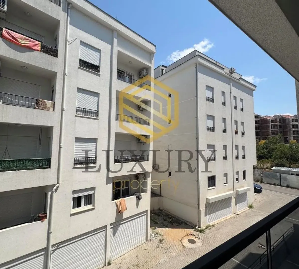 Izdavanje, jednosoban stan, 45m², Centar, Podgorica