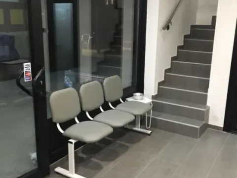 Izdavanje, poslovni prostor, 50m², Stari Grad, Beograd - image 3