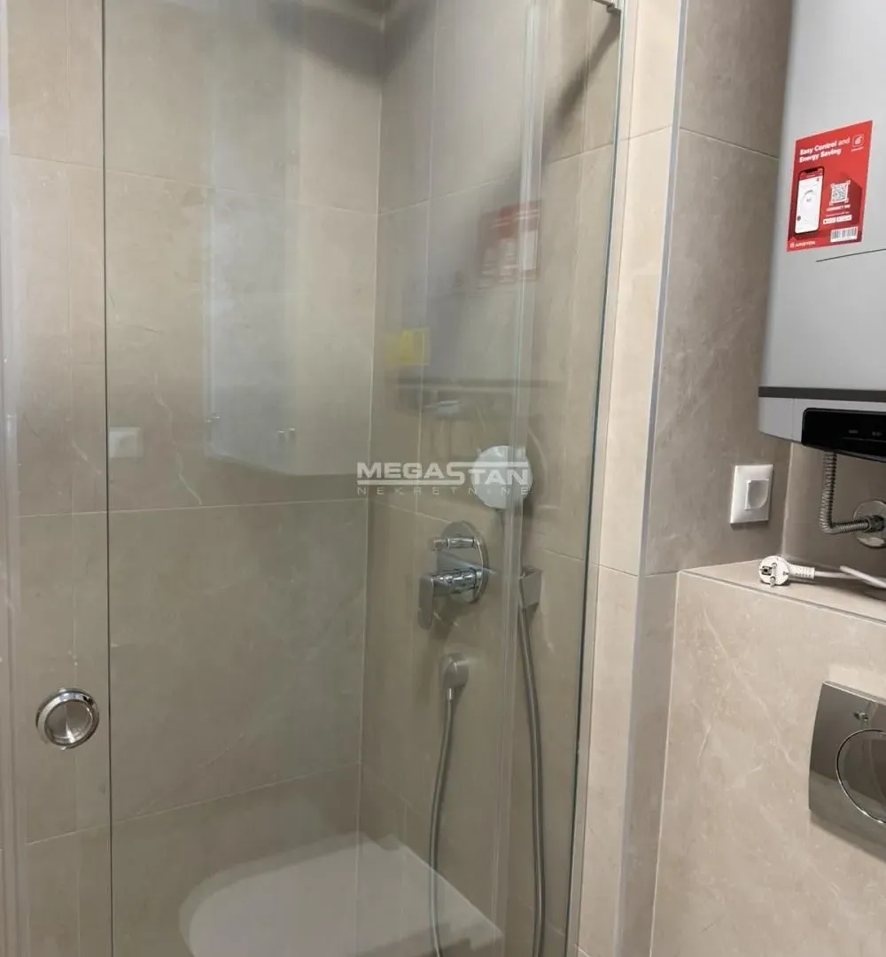 Izdavanje, dvosoban stan, 40m², Retenzija, Beograd