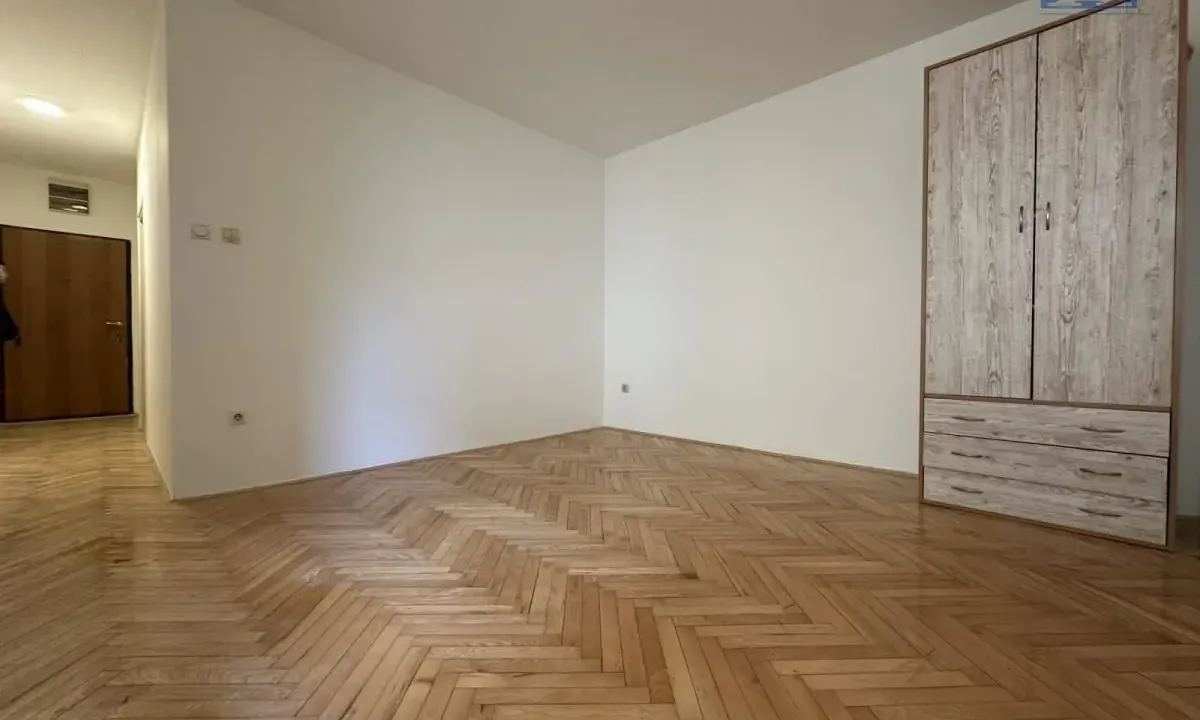 Rent, office space, 51m², Grbavica, Novi Sad Sve Podlokacije