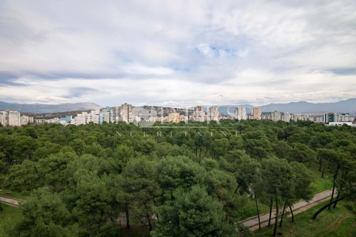 Rent, two bedroom apartment, 72m², City Kvart, Podgorica