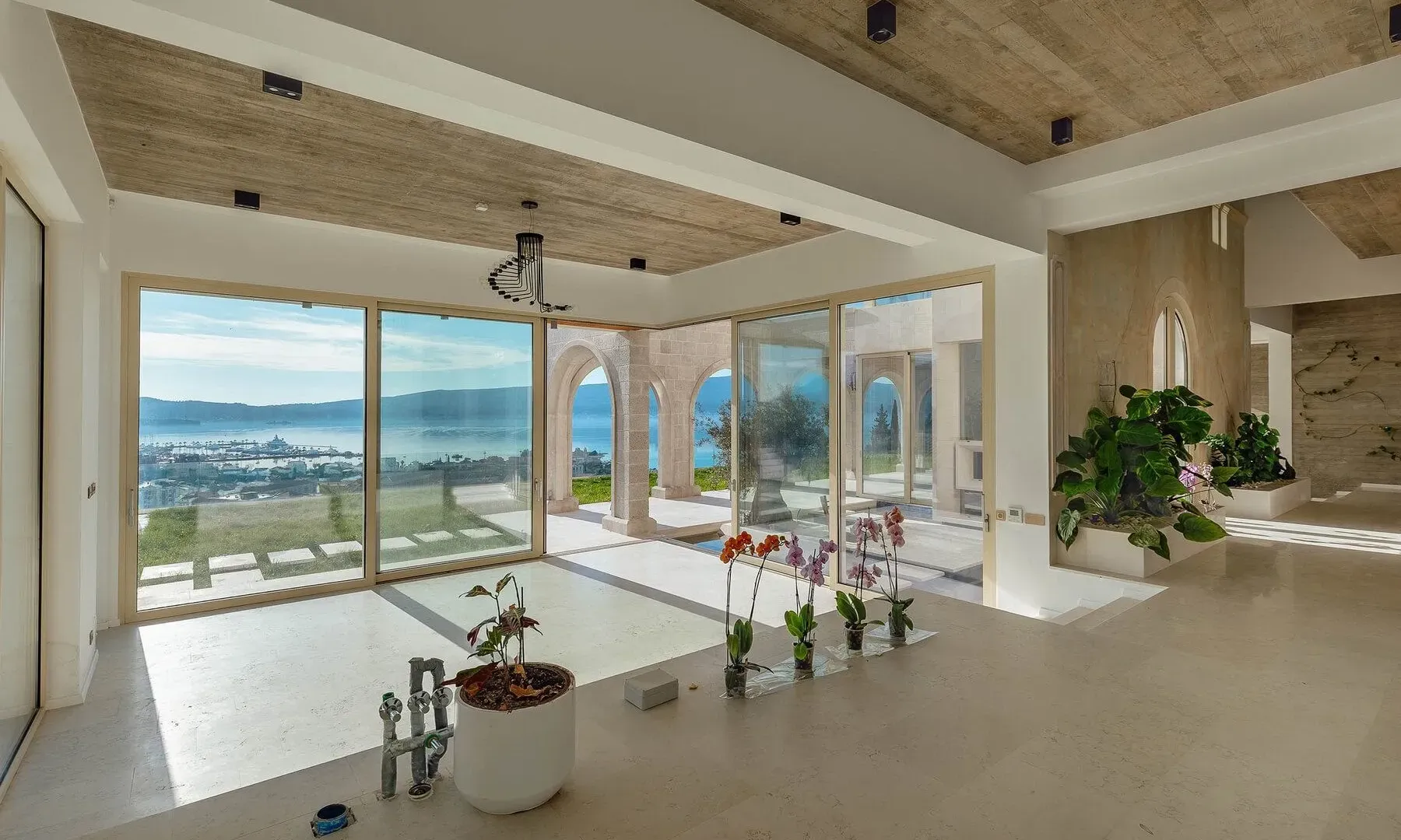 Sale, house, 1400m², Kotor, Crna Gora