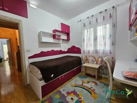 Izdavanje, trosoban stan, 95m², Blok 9, Podgorica - image 2