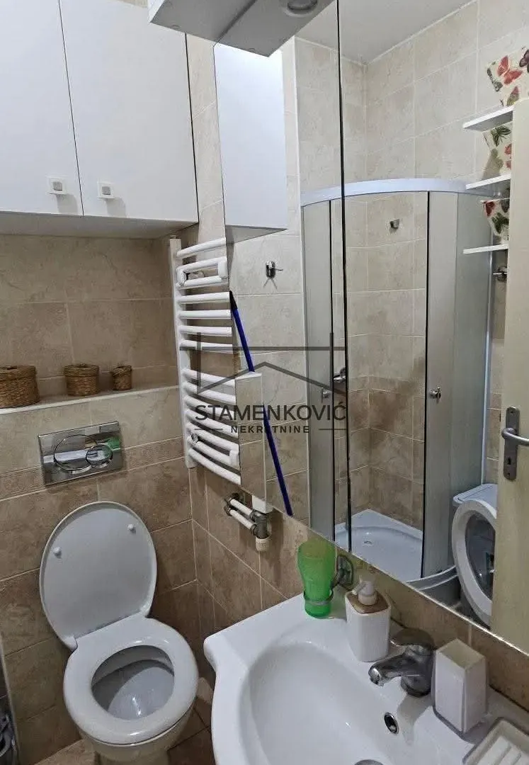 Izdavanje, dvosoban stan, 38m², Sajam, Novi Sad Sve Podlokacije