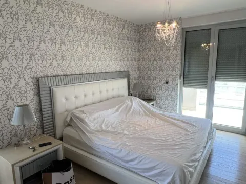 Rent, three bedroom apartment, 125m², Budva, Crna Gora - image 13