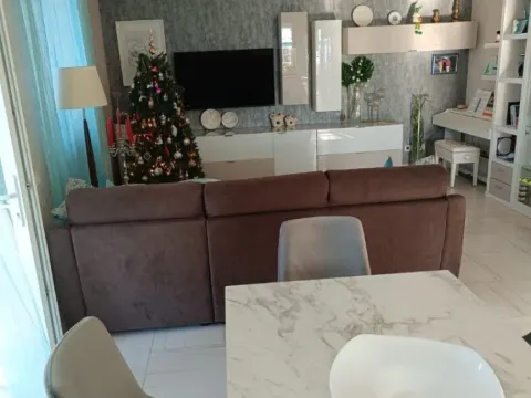 Prodaja, kuća, 330m², Donja Lastva, Tivat - image 3