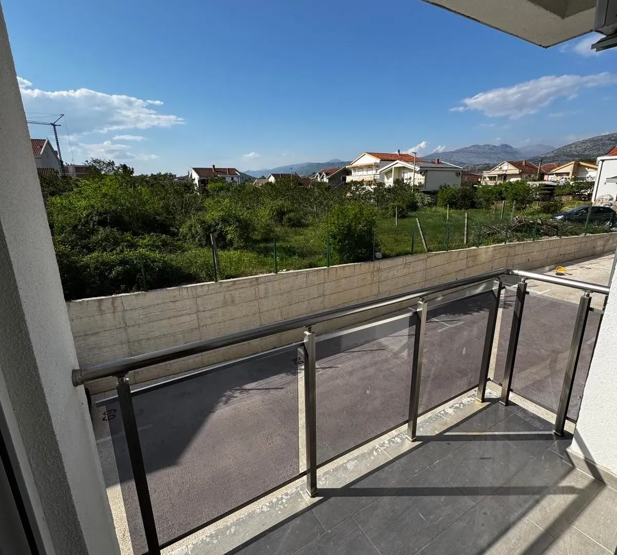 Rent, one bedroom apartment, 60m², Zagorič, Podgorica