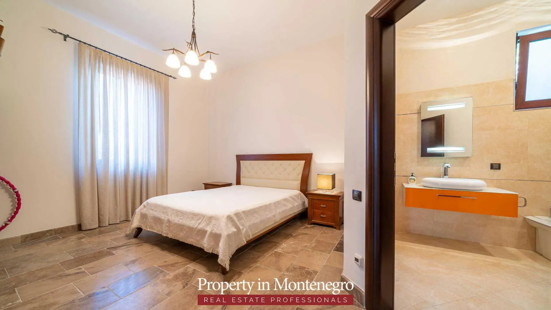 Sale, house, 971m², Petrovac, Budva