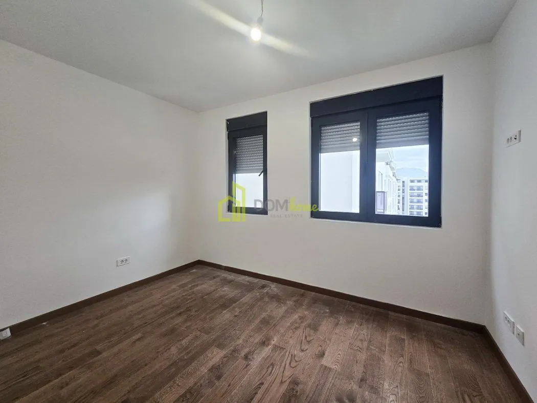 Izdavanje, dvosoban stan, 64m², Tološka šuma, Podgorica