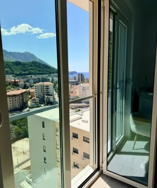 Sale, one bedroom apartment, 45m², Bečići, Budva