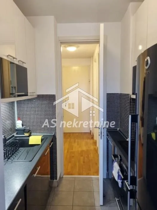 Izdavanje, dvosoban stan, 52m², Novi Beograd Blok 67, Novi Beograd Sve Podlokacije