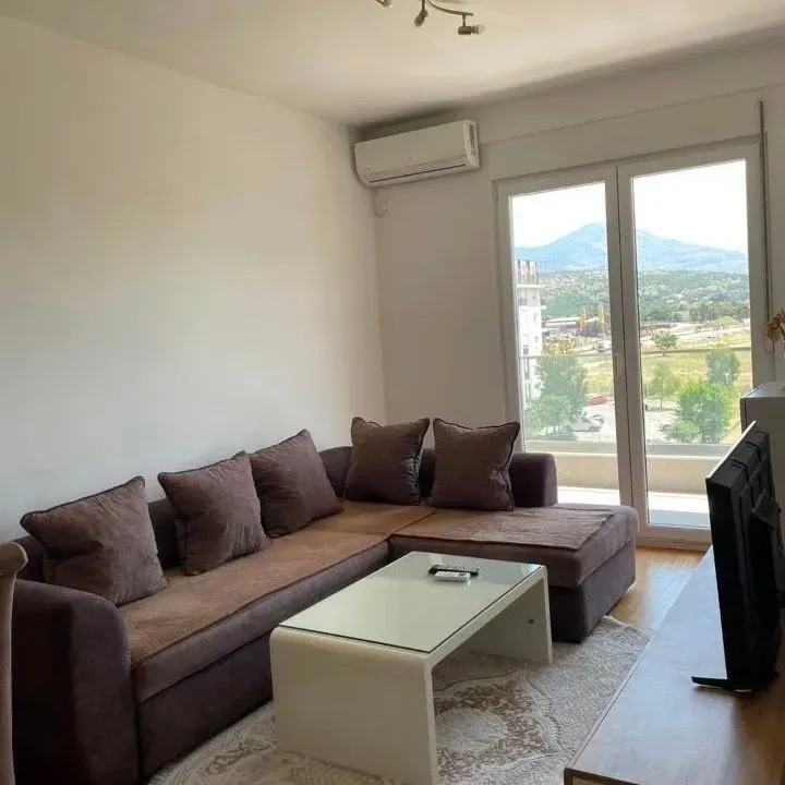 Rent, one bedroom apartment, 43m², Stari Aerodrom, Podgorica
