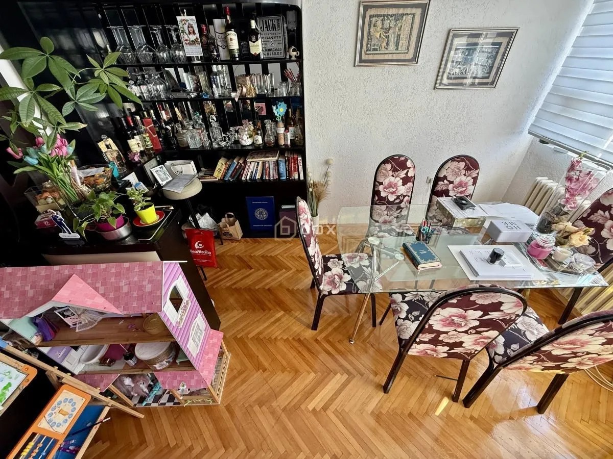 Prodaja, trosoban stan, 75m², Medijana, Niš