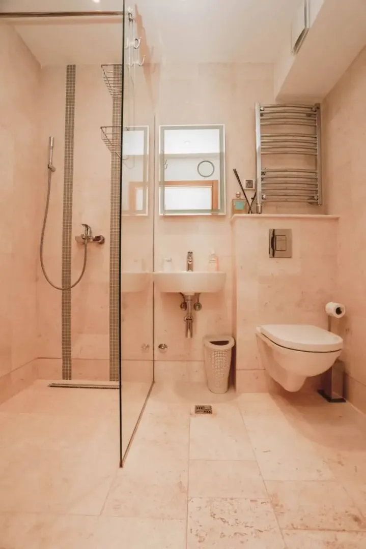 Prodaja, trosoban stan, 120m², Rafailovići, Budva