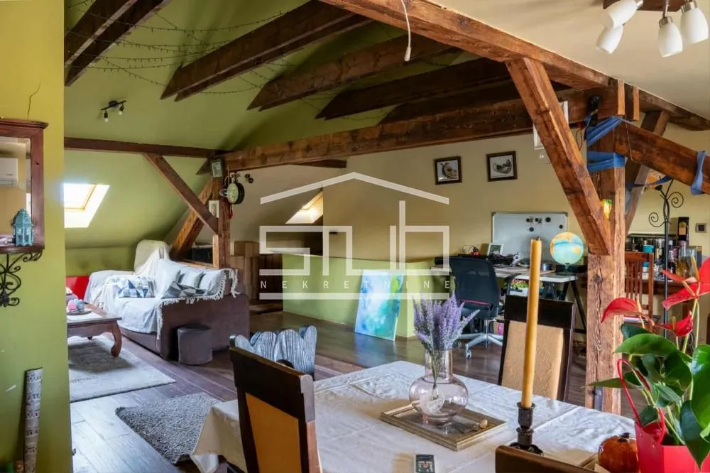 Prodaja, trosoban stan, 114m², Centar, Pančevo