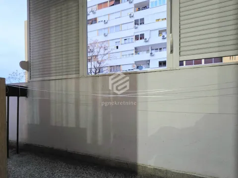 Rent, two bedroom apartment, 56m², Autobuska stanica, Podgorica - image 14