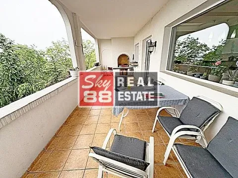 Sale, house, 415m², Višnjička Banja, Palilula Sve Podlokacije - image 14