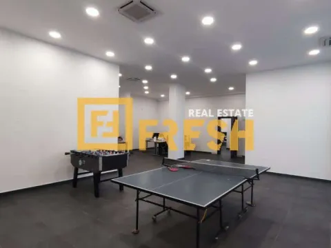 Izdavanje, poslovni prostor, 150m², Centar, Podgorica - image 4