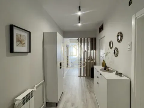 Izdavanje, četvorosoban stan, 120m², Pantelej, Niš - image 8