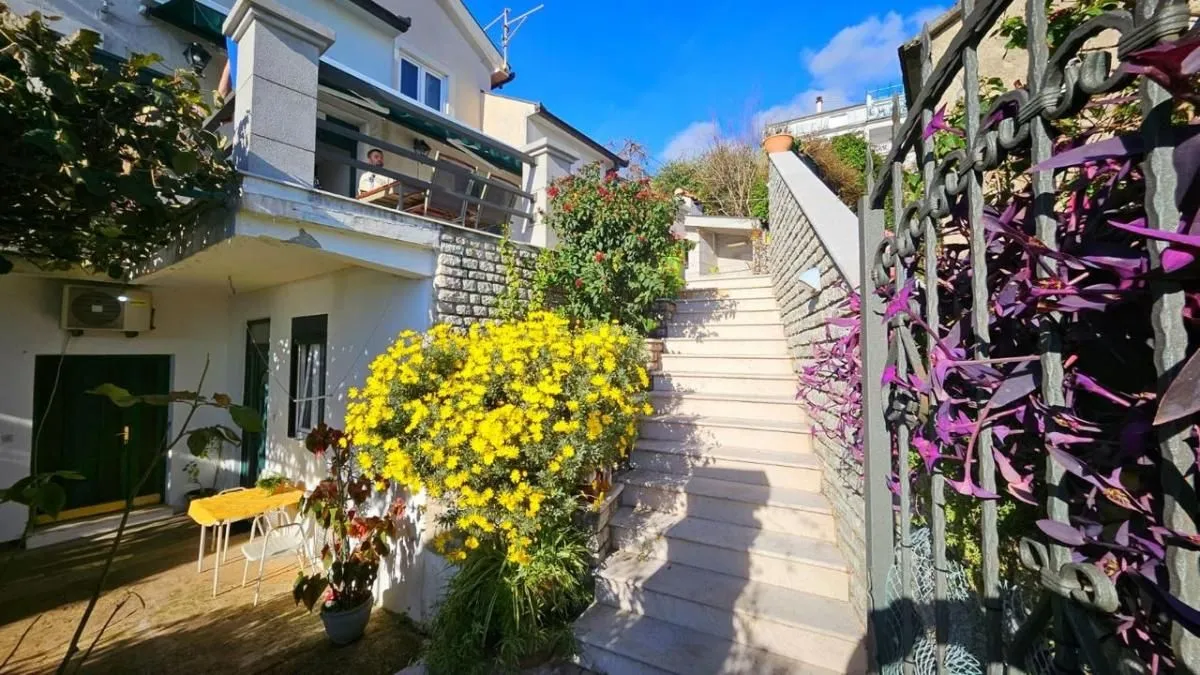 Prodaja, kuća, 280m², Herceg Novi, Crna Gora