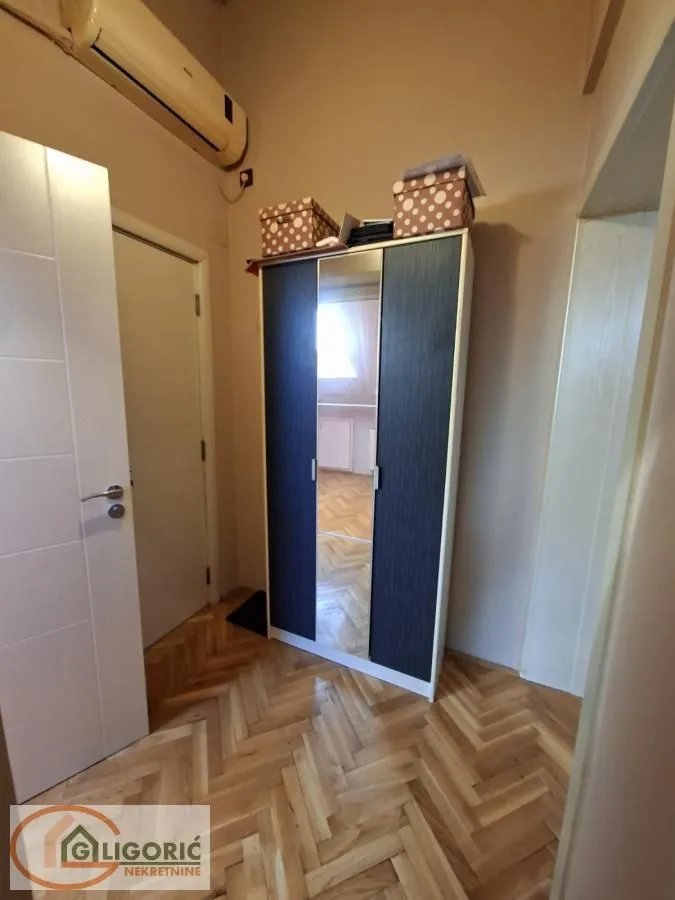 Prodaja, trosoban stan, 79m², Pančevo, Srbija