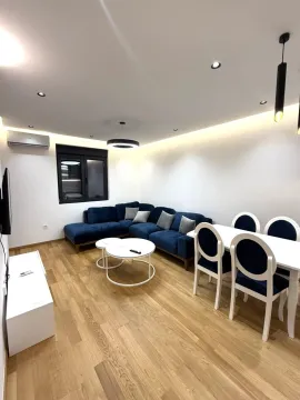 Izdavanje, dvosoban stan, 53m², New City, Podgorica - image 3