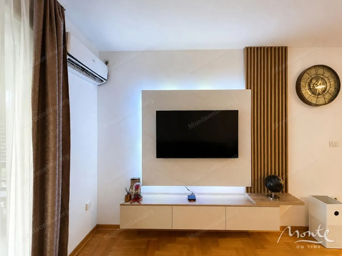 Prodaja, jednosoban stan, 42m², Stari Aerodrom, Podgorica