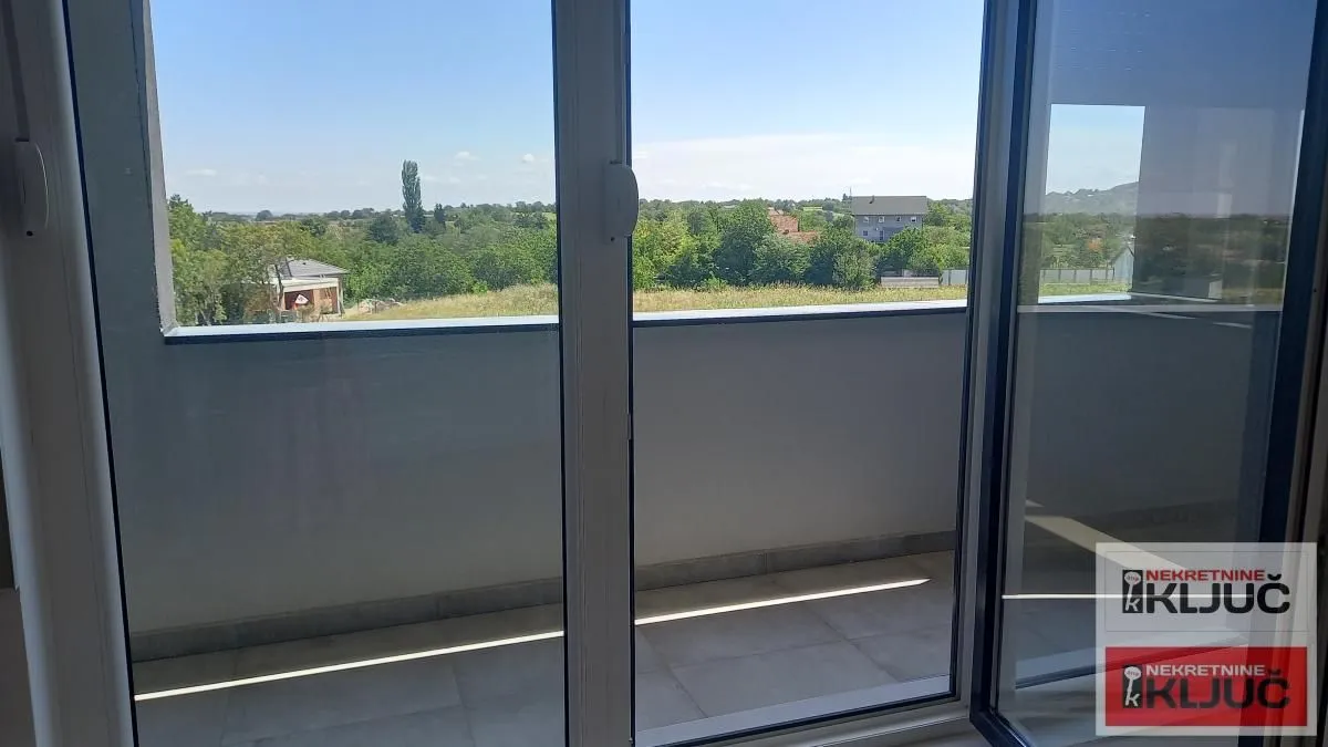 Prodaja, četvorosoban stan, 70m², Sremska Kamenica, Petrovaradin