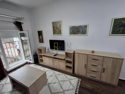 Izdavanje, garsonjera, 25m², Momišići, Podgorica - image 7