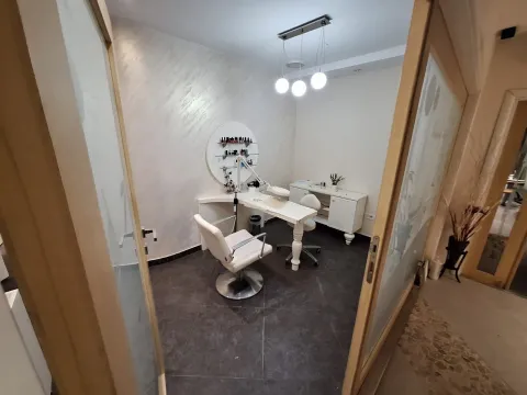 Prodaja, poslovni prostor, 1343m², Centar, Podgorica - image 16