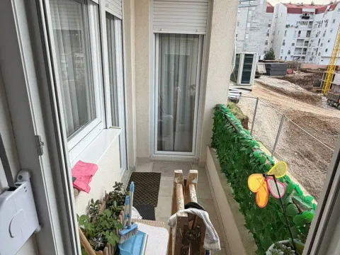 Rent, two bedroom apartment, 57m², Ljubović, Podgorica - image 9