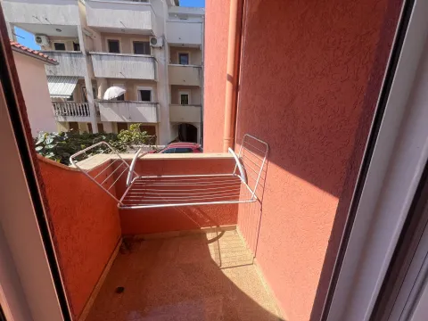 Sale, one bedroom apartment, 42m², Velji Vinogradi, Budva - image 9